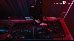 'E-Play for the Rubberslave in Bodybag and Heavy Rubber Mask' screenshot nº 120