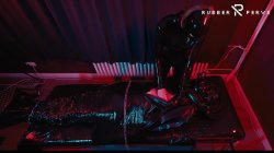 'E-Play for the Rubberslave in Bodybag and Heavy Rubber Mask' screenshot nº 134