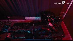 'E-Play for the Rubberslave in Bodybag and Heavy Rubber Mask' screenshot nº 52