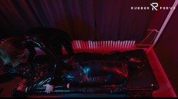 'E-Play for the Rubberslave in Bodybag and Heavy Rubber Mask' screenshot nº 8