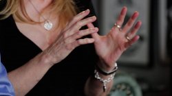 Captura de 'Nina Hartley's Guide To Exploring Open Relationships' nº 10
