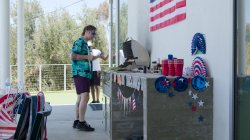 Captura de 'A Hotdog in Her Buns' nº 4