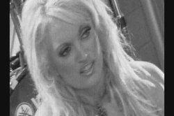 'Rockstar Pornstar' screenshot nº 1