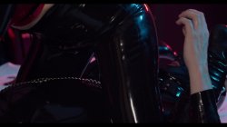 'Full Rubber Couple Cuddle' screenshot nº 24