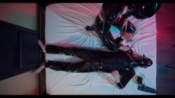 'Full Rubber Couple Cuddle' screenshot nº 30