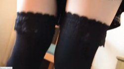 'Slim Legs In Thigh-High Socks' screenshot nº 17