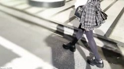 'Slim Legs In Thigh-High Socks' screenshot nº 2