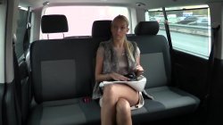 'Backseat Blonde MILFs' screenshot nº 2