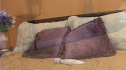 Captura de 'Kitty Slipper, Tawny Brie & Mackenzie Kayne Lesbian 3-Way' nº 7
