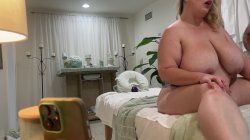 'Bunny Enjoys Her Big House and a Guy's Big Cock' screenshot nº 64