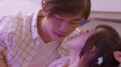 Captura de 'Yuli and Her New Friend Go Back to His Place and She Sucks His Dick' nº 31