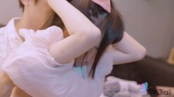 Captura de 'Yuli and Her New Friend Go Back to His Place and She Sucks His Dick' nº 44