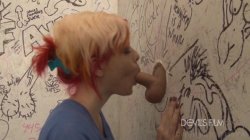 Captura de 'Tranny Glory Hole Surprise' nº 45