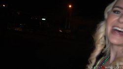 Captura de 'Wifey Gets Lucky on St. Paddy's Day' nº 10
