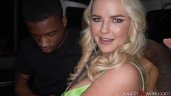 Captura de 'Wifey Gets Lucky on St. Paddy's Day' nº 6