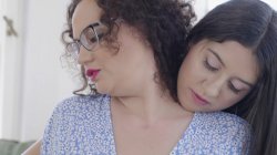 Captura de 'Women Of A Certain Age 13' nº 94