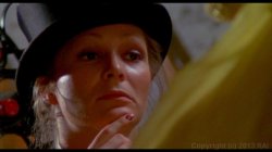 Captura de 'Naked Came the Stranger' nº 38