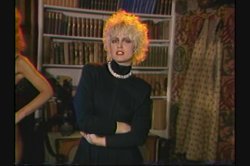 Captura de 'Pretty In Black' nº 11