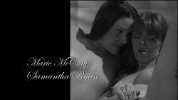 'Lesbian Voyeur 2 - Wet Kisses' screenshot nº 2