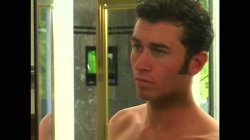 Captura de 'White Poles in Dark Holes' nº 38