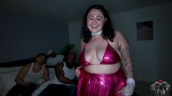 Captura de 'Hotwife Makes Cuck Watch' nº 3