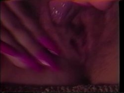 Captura de 'Erotic Explosions 3 - Lezbo Lovers' nº 22