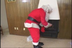 Captura de 'I Saw Mommy Eating Santa Claus 2' nº 5