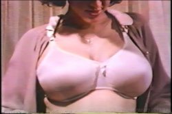 'Busty And Wet By Herself V.3' screenshot nº 99