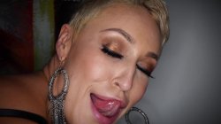 'Caged 2: Lesbian Edition' screenshot nº 120