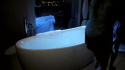 Captura de 'Washing Away My Step-Daughter's Sins' nº 9