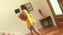 Captura de 'Fuck My Teenie Cheerleader Pussy' nº 47