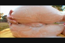 'Big White Wet Butts 10' screenshot nº 63