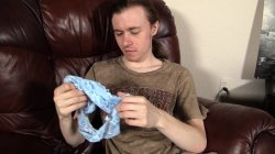 Captura de 'Aunties Panties: Stop Sniffing and Fuck Me' nº 33