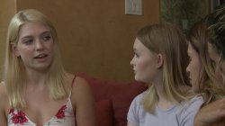Captura de 'Lesbian House Hunters Part 15' nº 73