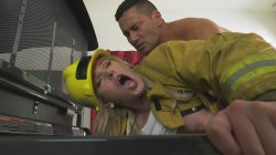 Captura de 'I Love A Trans In Uniform' nº 26