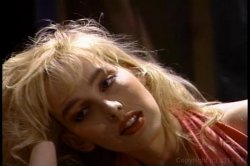 Captura de 'Blonde Bombshell' nº 66