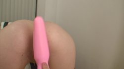 'Pretty Girls Losing Their Anal Virginity' screenshot nº 93