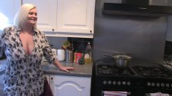 'Grandma's Dirty Little Secrets 2' screenshot nº 1