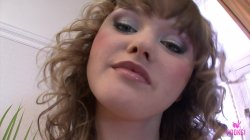 'Zara Z Enjoys Her Dark Pleasure! She Slides It Deep Inside' screenshot nº 8