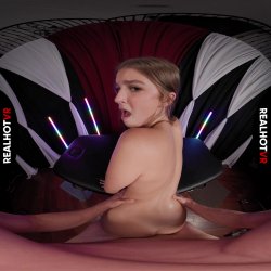 'Sky's Monster Cock Addiction' screenshot nº 124