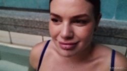 Captura de 'Fat Ass Redhead Freak Apra Shay Squirts After Spa Day' nº 24