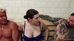 Captura de 'Fat Ass Redhead Freak Apra Shay Squirts After Spa Day' nº 28