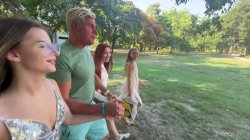 'Tiny 19 Year Old Newbies Megan Murkpvski & Mia Mi Creampie Foursome' screenshot nº 12