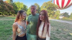 'Tiny 19 Year Old Newbies Megan Murkpvski & Mia Mi Creampie Foursome' screenshot nº 16
