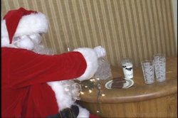 Captura de 'I Saw Mommy Eating Santa Claus' nº 13