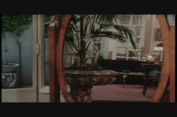 'Serviced With A Smile' screenshot nº 30