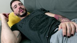 Captura de 'Beautiful New Tgirl Is Fucked Hard' nº 12