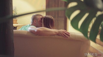Blonde and Brunette Babes Enjoy the Same Cock