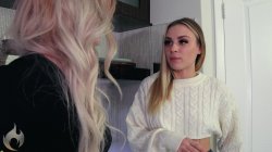 Captura de 'Girl Crush: Anna Claire Clouds and Kay Carter' nº 6