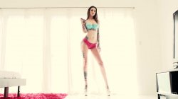 Captura de 'Inked Beauty' nº 97
